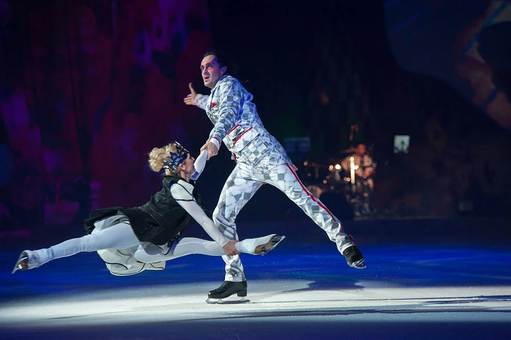 volozhar figure skaters